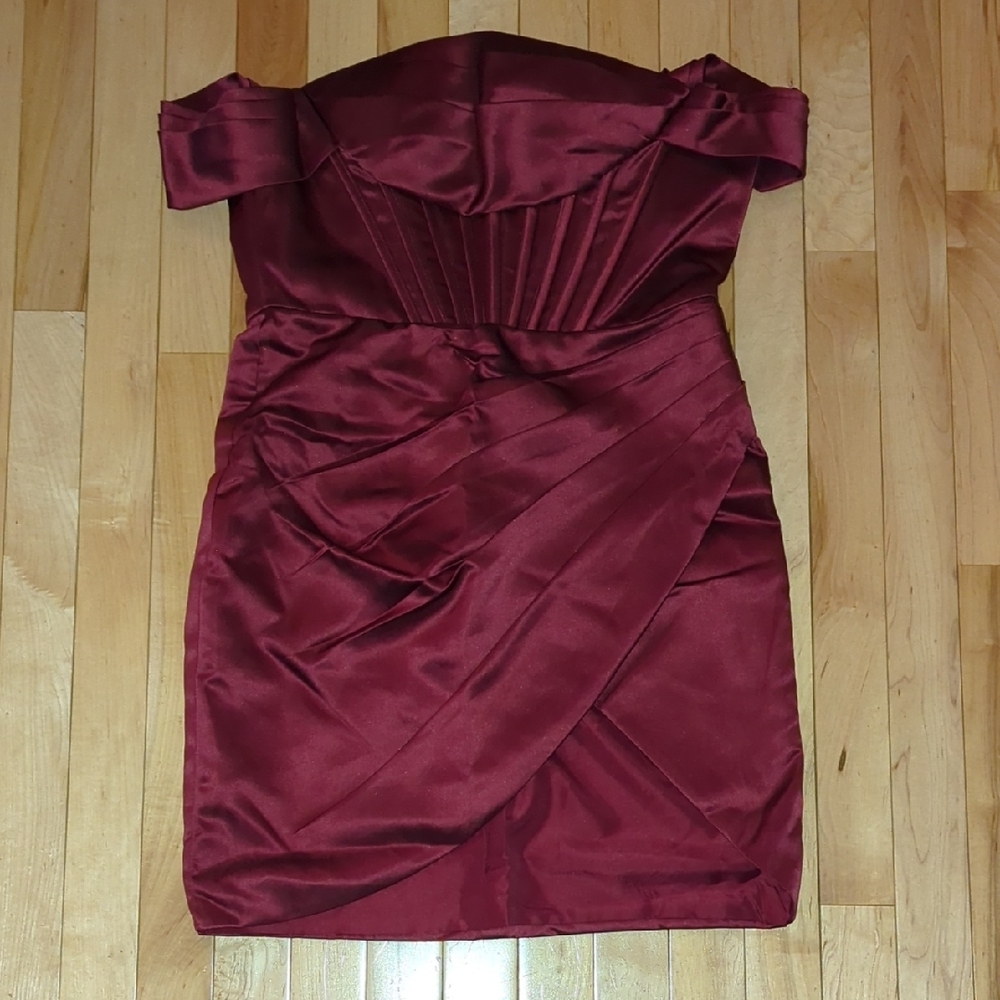 Red Ruched Off-Shoulder Bodycon Dress